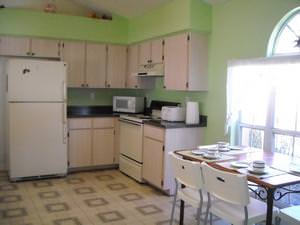 Kitchen/Dining Area